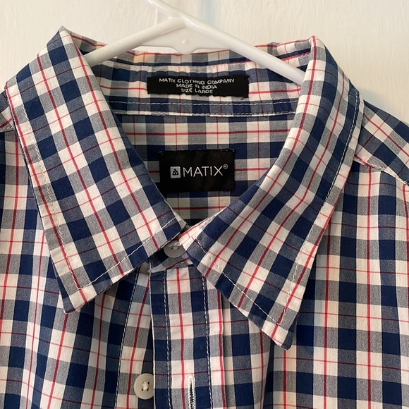 MATIX Mens Checkered button down - like new! - Picture 2 of 6